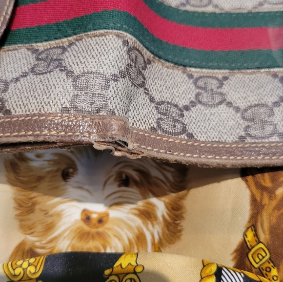 Gucci Tan "GG" Supreme Coated Canvas And Leather Bi-Fold Wallet - Picture 11 of 13